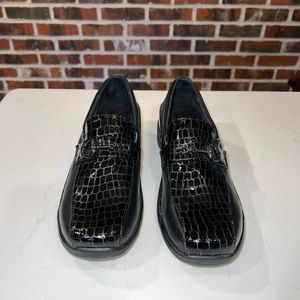 Women’s Aetrex Leather Loafers